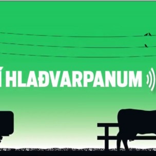 Í hlaðvarpanum í Bryðjuholti