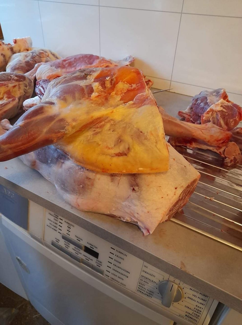 Muninn 16-840 felldur vegna gulrar fitu