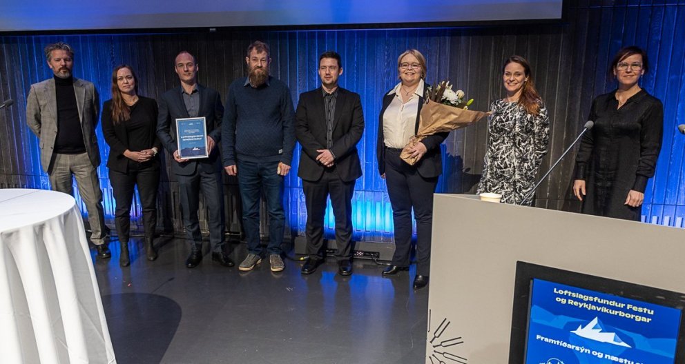 Fulltrúar Loftslagsvæns landbúnaðar ásamt Degi B. Eggertssyni borgarstjóra og Líf Magneudóttur, form…