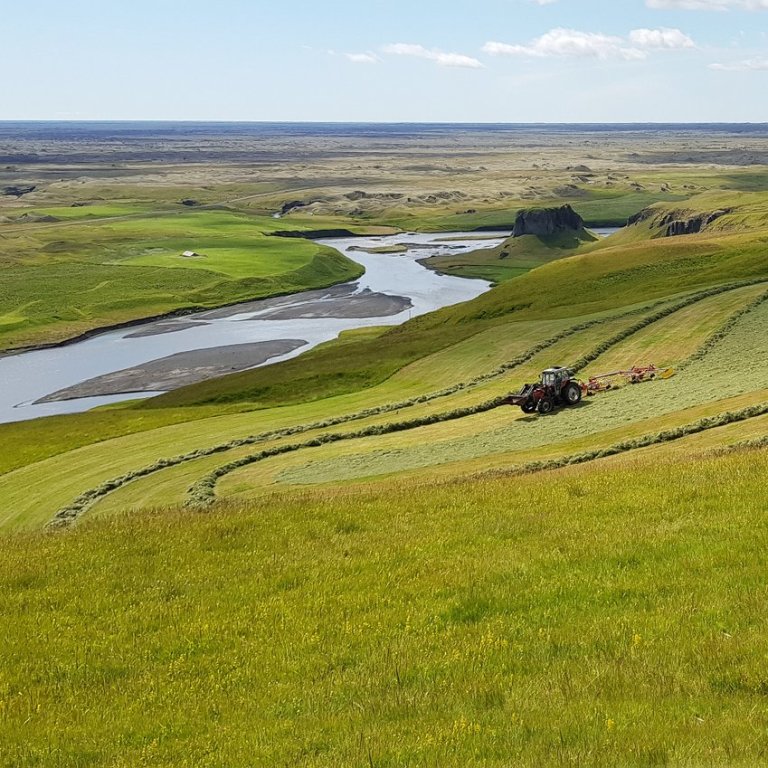 Hugum að heyskap